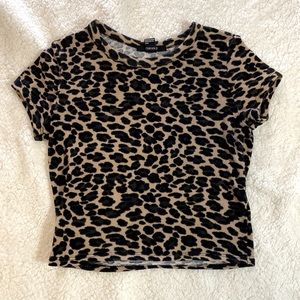 Forever 21 Cropped Cheetah Tee🐆
